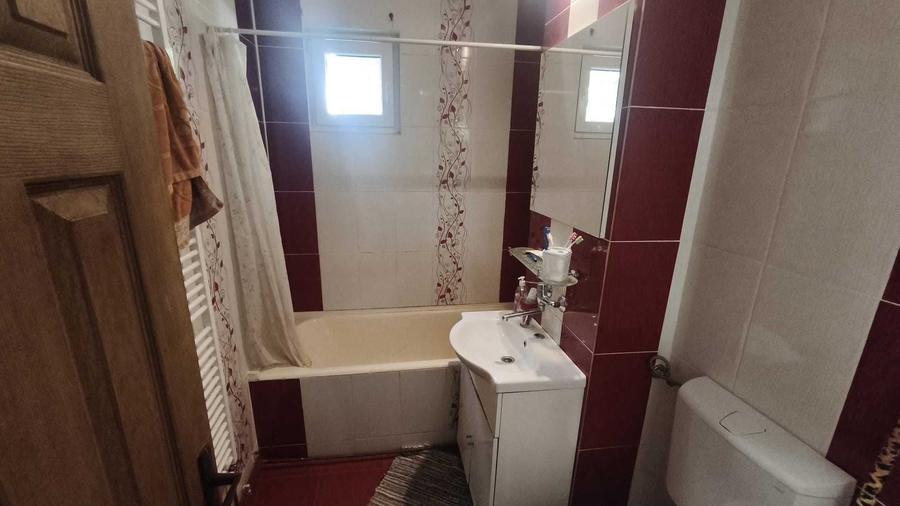 Apartament cu 3 camere decomandat în Unirii