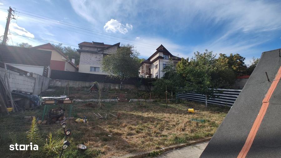 Casă cu 3 camere cu Teren 497 Mp în Central