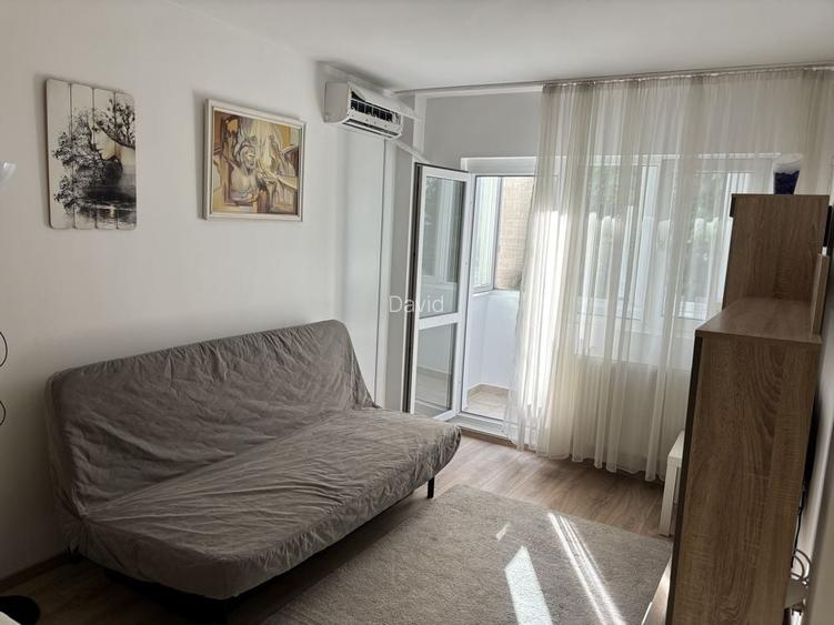 Particular , Garsoniera, Metrou Stefan cel Mare , Aleea Circului , Sectorul 2, Bucuresti