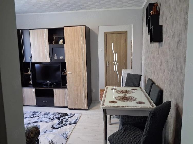 inchiriez apartament in micro 1 Turda - 2