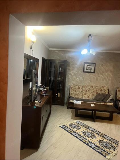 Apartament cu 3 camere decomandat în Tudor Vladimirescu