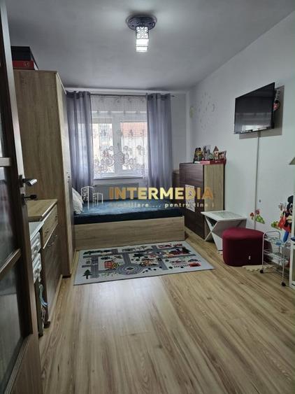Apartament 3 camere CETATE Bulevard Etaj3 Renovat Total Mobilat Beci Parcare - 13