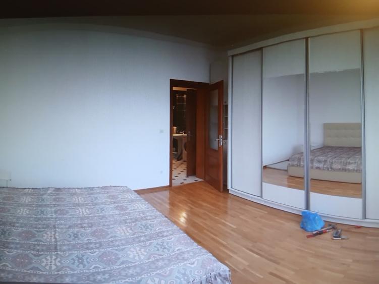 Apartament cu 3 camere decomandat în Primăverii
