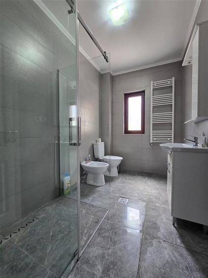 Duplex cu 4 camere cu Teren 250 Mp în Lunca Cetățuii