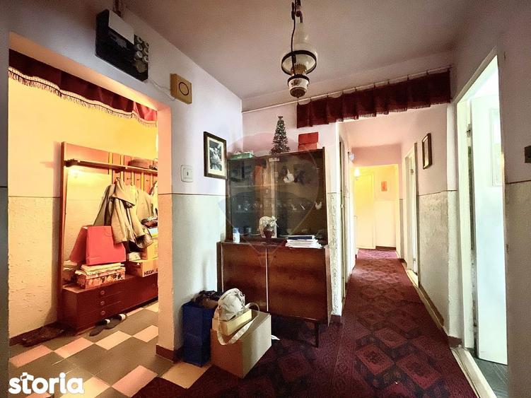 Apartament cu 3 camere de vanzare - Casa de Cultura - 6