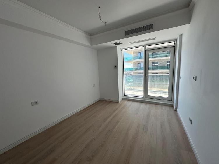 Apartament cu 3 camere decomandat în Năvodari