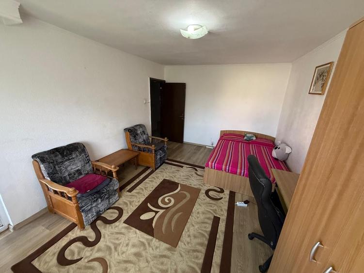 Apartament cu 2 camere decomandat în Grădinari