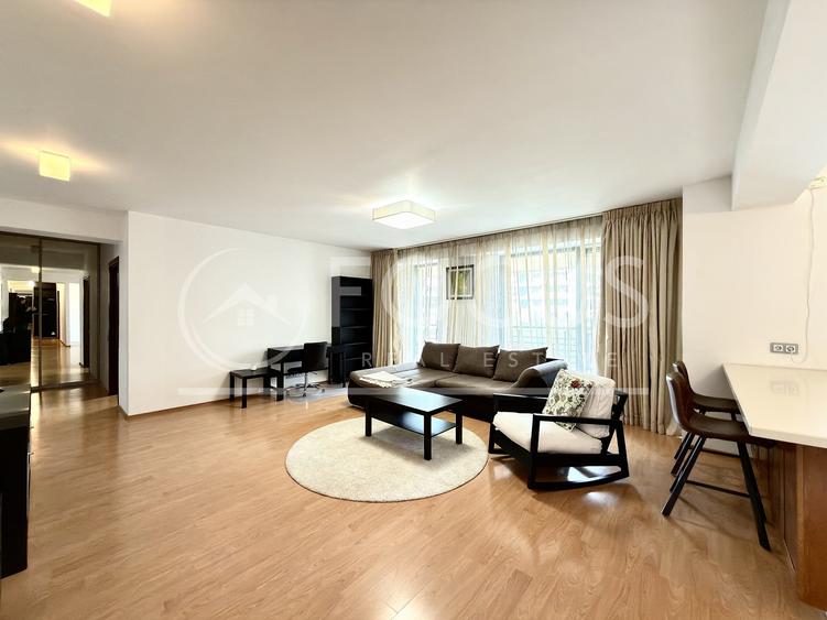 Apartament cu 3 camere semidecomandat, mobilat în Ștefan cel Mare