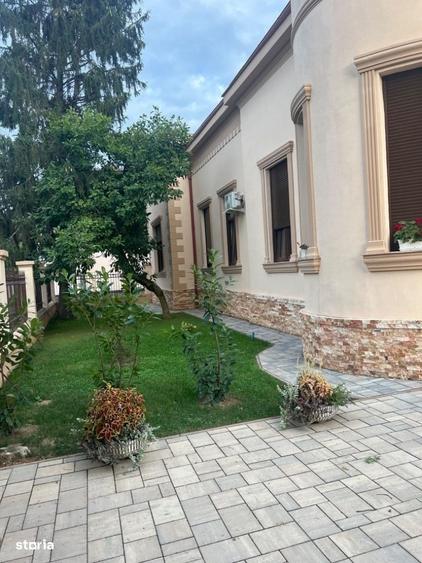Casă cu 4 camere cu Teren 628 Mp în Titulescu