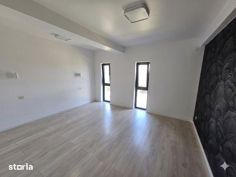 Casă cu 4 camere cu Teren 400 Mp în Balotești