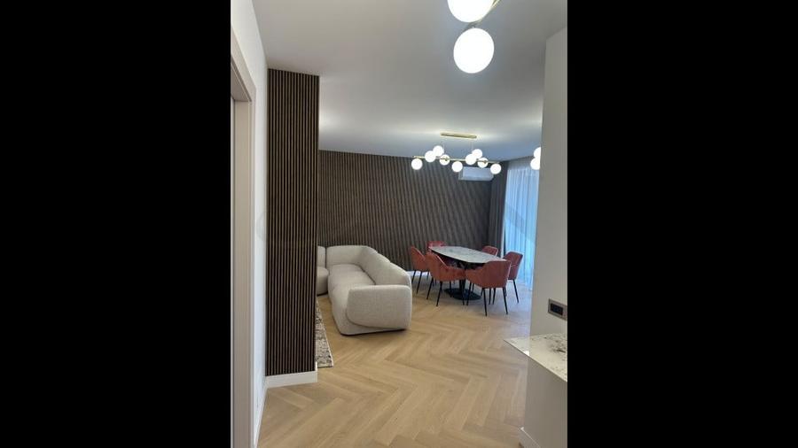Apartament cu 3 camere decomandat în Iancu Nicolae