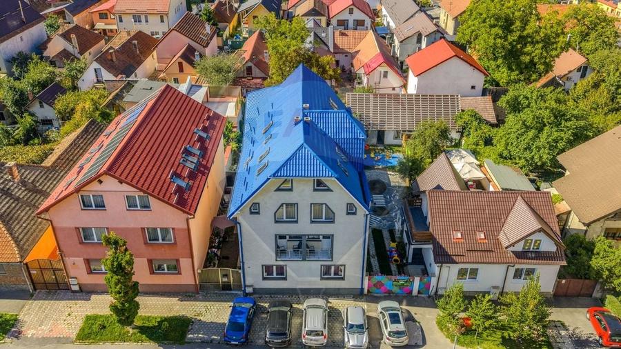 Hotel/Pensiune, de 445 mp, în Astra