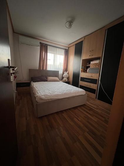 Apartament cu 2 camere decomandat, mobilat în Soarelui