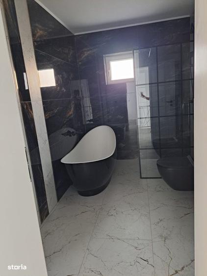 Casă cu 4 camere în Oncea