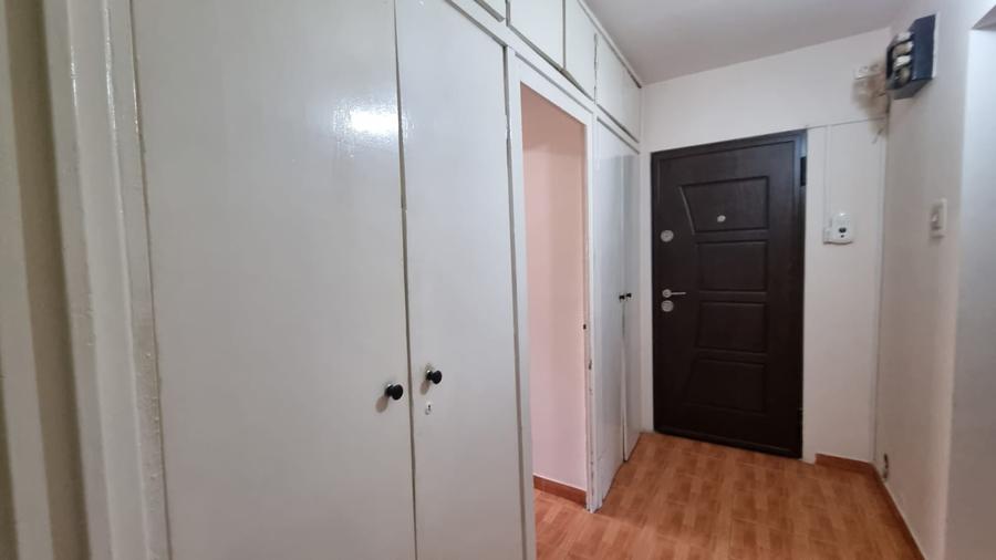 Apartament cu 3 camere decomandat în Micro 16