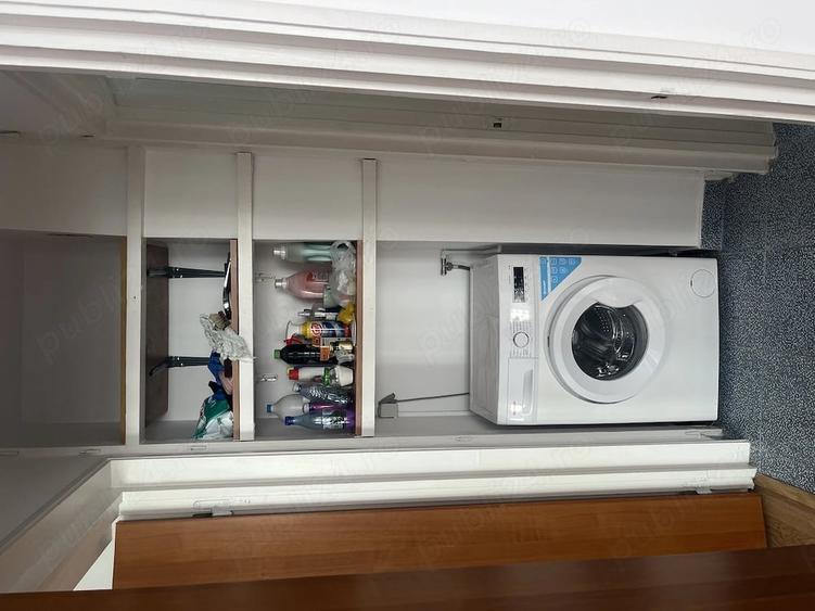 Apartament cu 3 camere semidecomandat în Drumul Taberei