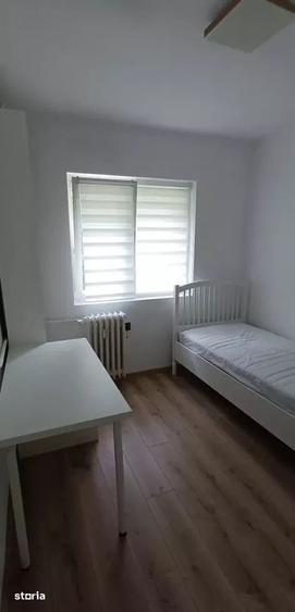 Apartament cu 3 camere în Berceni