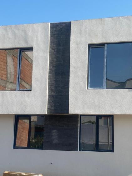 Duplex cu 4 camere cu Canalizare în Chiajna
