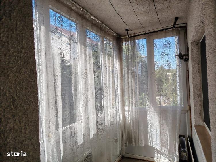 Apartament cu 2 camere decomandat în Valea Rosie