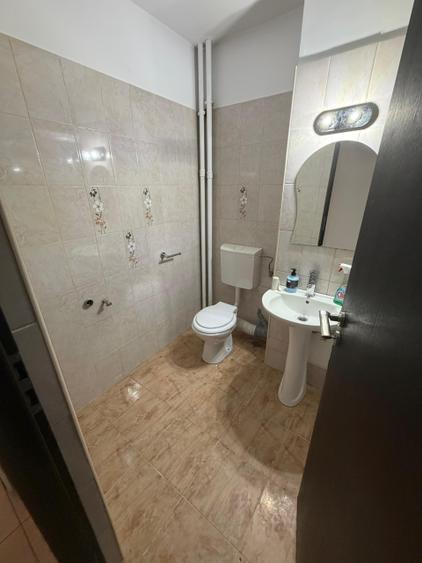 Apartament cu 3 camere decomandat, mobilat în Drumul Taberei