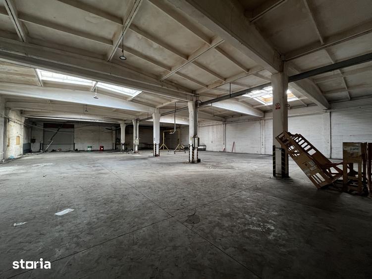 Spațiu comercial, de 2,000 mp, în Sud