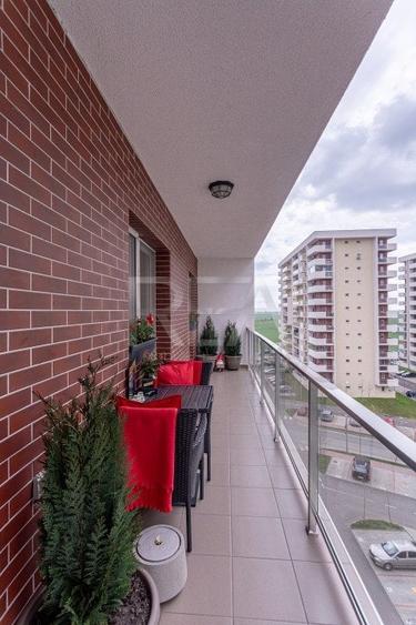 Apartament cu 3 camere decomandat în Metalurgiei