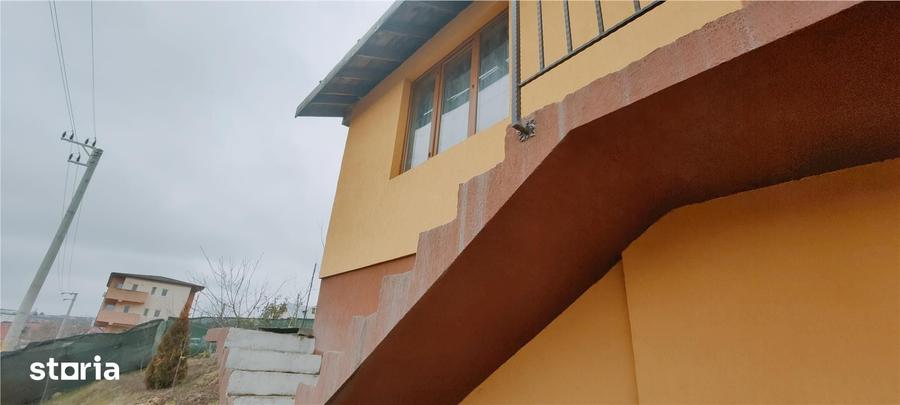 Casă cu 3 camere cu Teren 350 Mp în Bârnova
