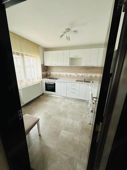 Casă cu Teren 250 Mp în Central