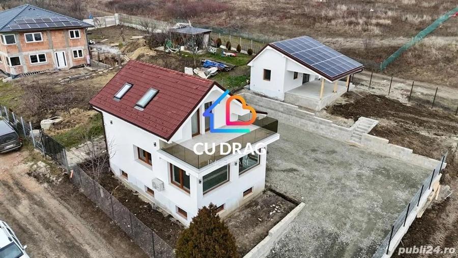 Casă individuală cu 4 camere cu Canalizare în Șura Mare