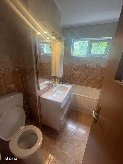 Apartament cu 2 camere în Podu Roș