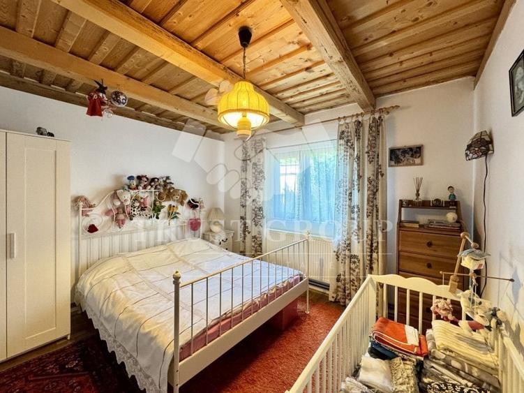 Casă individuală cu 5 camere cu Canalizare în Gruiu