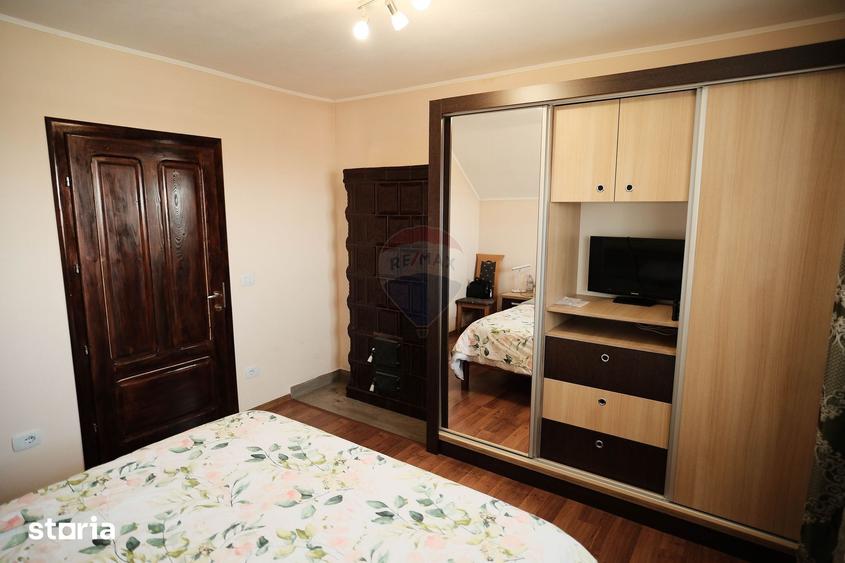 Casă cu 4 camere cu Teren 400 Mp în Central