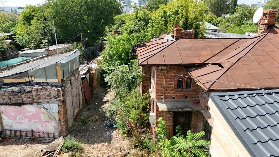 Teren Construcții intravilan de 833 mp, în Vitan