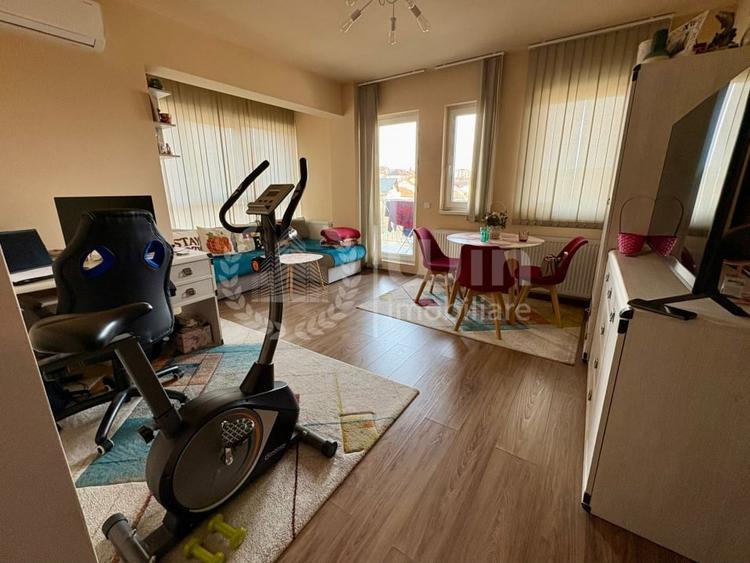 Apartament cu 2 camere semidecomandat, mobilat în Dâmbul Rotund