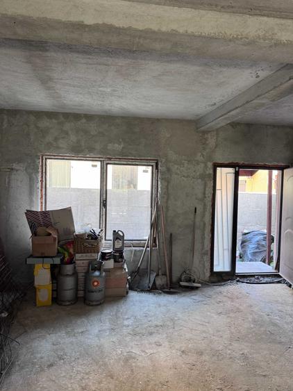 Casă cu 3 camere în Fundeni