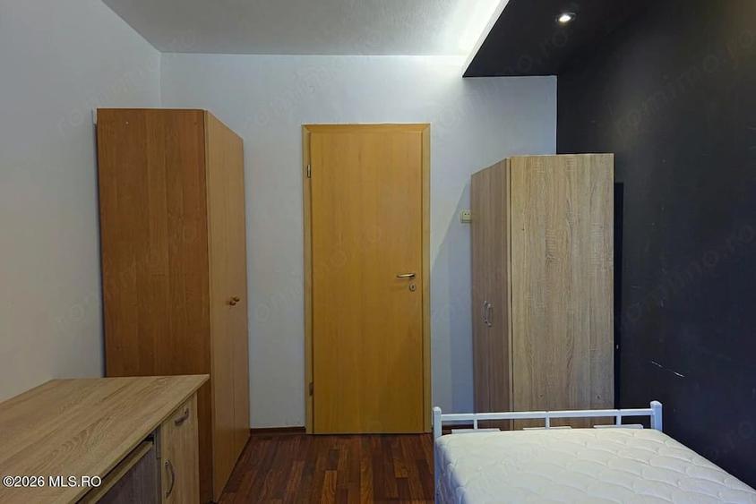Apartament cu 4 camere semidecomandat în Mehala