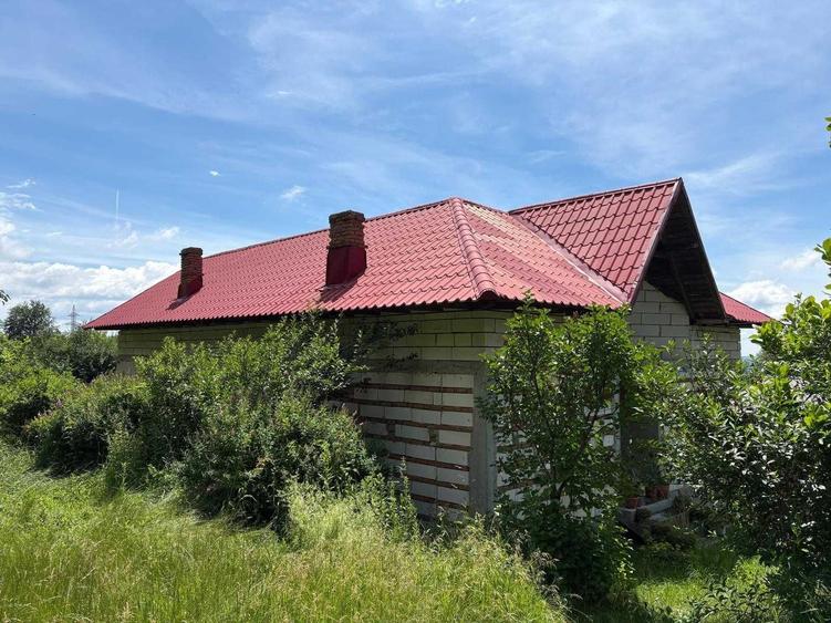 Casă cu 4 camere în Vernești