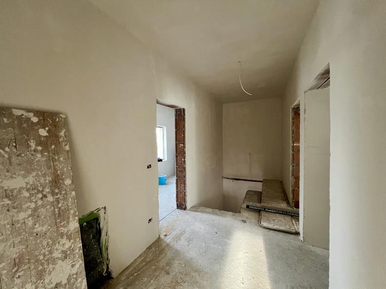 Duplex cu 5 camere cu Canalizare în Giroc