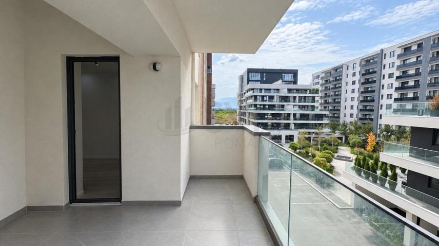 Apartament cu 3 camere decomandat în Pipera