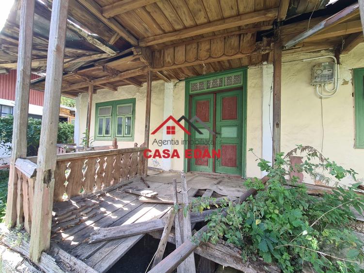 Casă individuală cu 2 camere cu Teren 894 Mp în Breaza