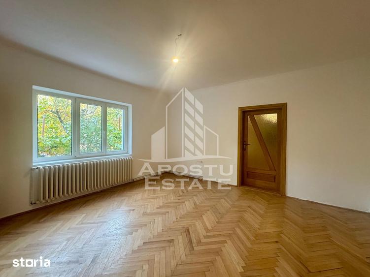 Casă cu 3 camere cu Teren 376 Mp în Ronaț