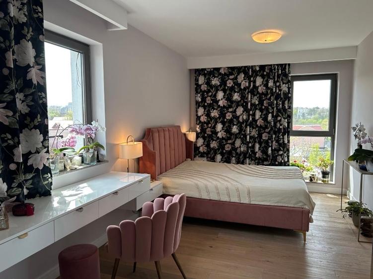 Apartament cu 3 camere semidecomandat, mobilat în Doamna Ghica