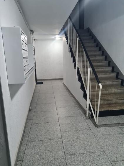 Apartament cu 3 camere decomandat în Sebastian