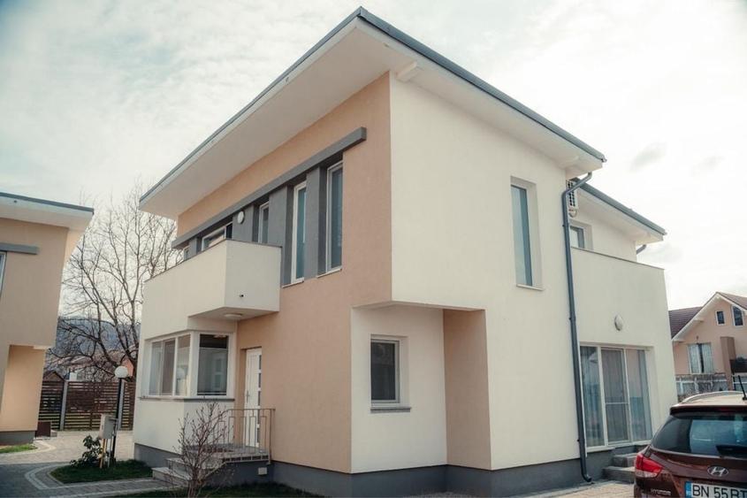 Casă cu 3 camere în Unirea