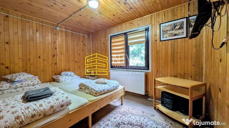 Casă cu 4 camere cu Canalizare în Sălard