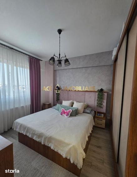 Apartament cu 3 camere în Apărătorii Patriei