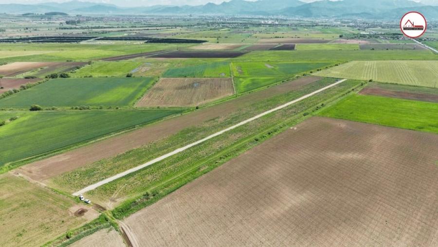 Teren Construcții intravilan de 500 mp, în Stupini