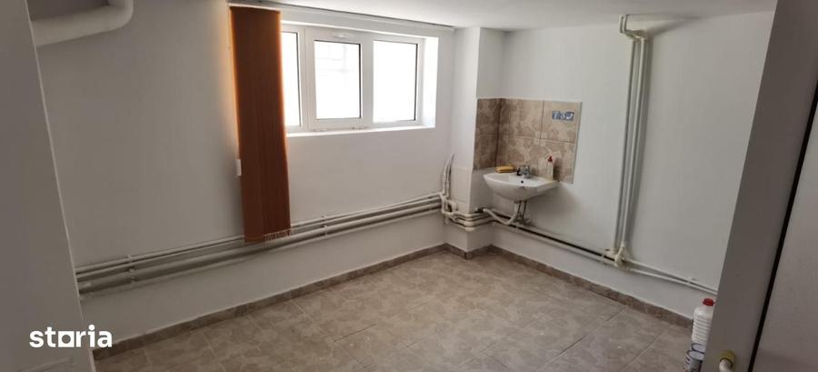 Casă cu 4 camere cu Teren 1438 Mp în Chiscani
