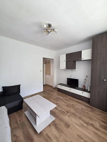 Garsonieră decomandată în Aradului