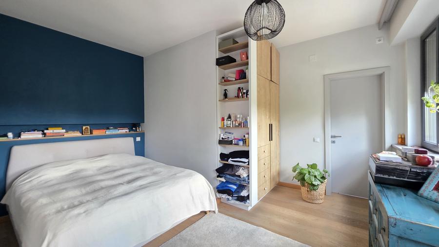 Apartament cu 3 camere semidecomandat în Cișmigiu